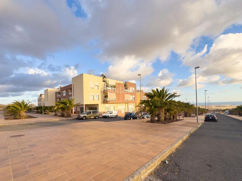 Foto 14c21f14-891e-4b84-921b-5d9c6ba6ceaf. Appartamento con parcheggio piscina in Cho - Parque de la Reina Arona