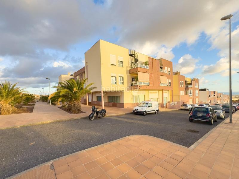 Foto 16de725b-64b4-4bfe-b990-a262b6846ee7. Appartamento con parcheggio piscina in Cho - Parque de la Reina Arona