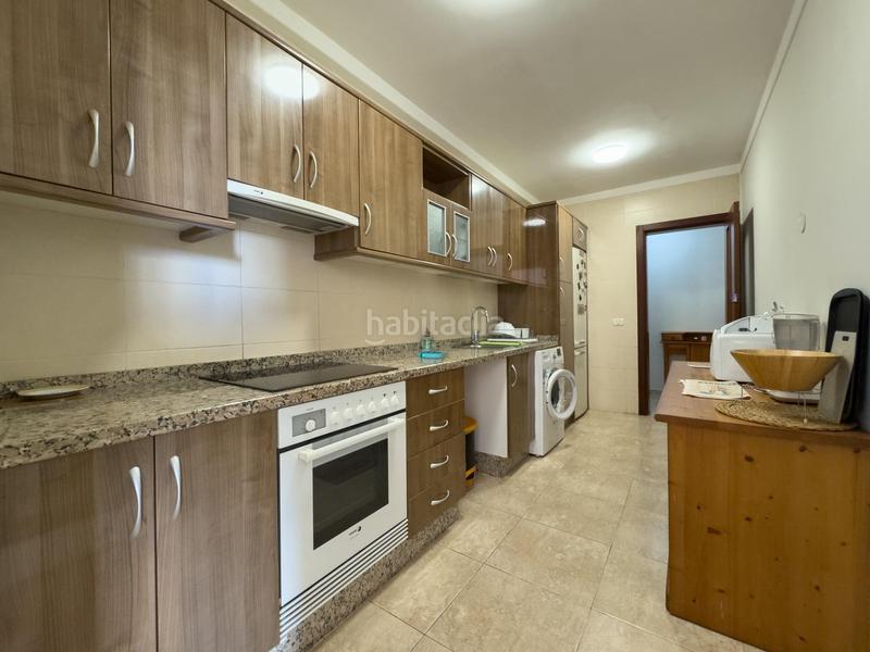 Foto 99f795b6-f2fe-4940-a3bf-68663c9c15fe. Appartamento con parcheggio piscina in Cho - Parque de la Reina Arona