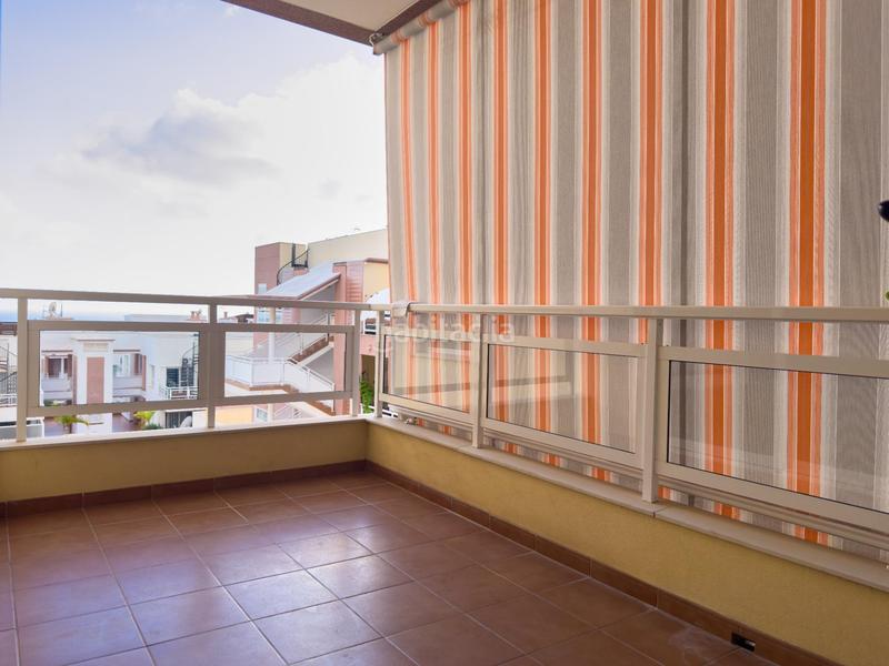 Foto f2122393-e075-4f77-94ec-a176f7ef4884. Appartamento con parcheggio piscina in Cho - Parque de la Reina Arona