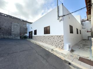 Casa  Calle rositas. Casa terrera en venta en santo domingo.