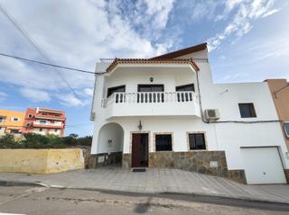 Edifici  Calle hermano pedro. Edificio en venta en charco del pino  excelente oportunidad con