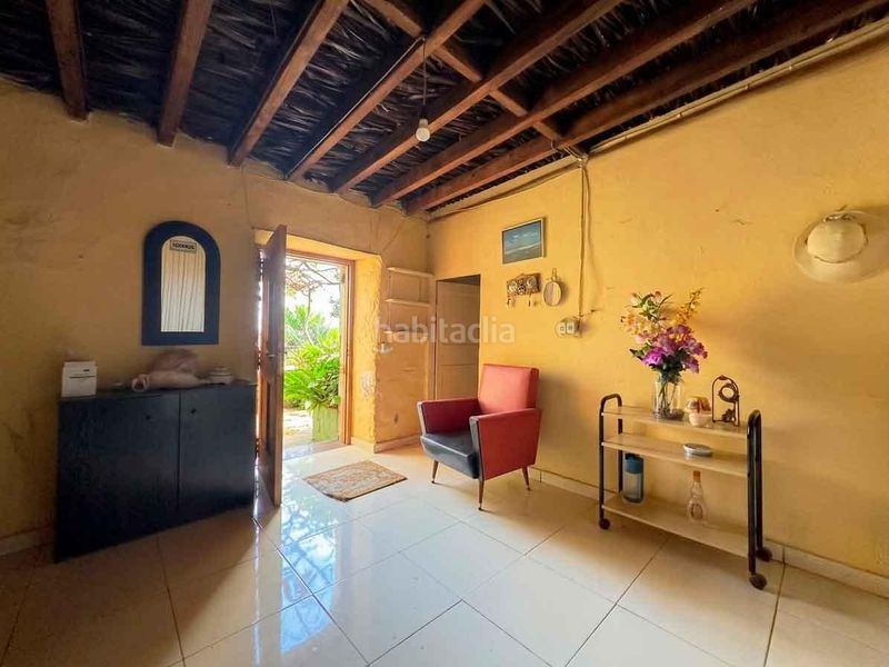 Foto 2e6d580f-62ff-46ae-908a-e7801c46c3d0. Masia amb aparcament a Frontera