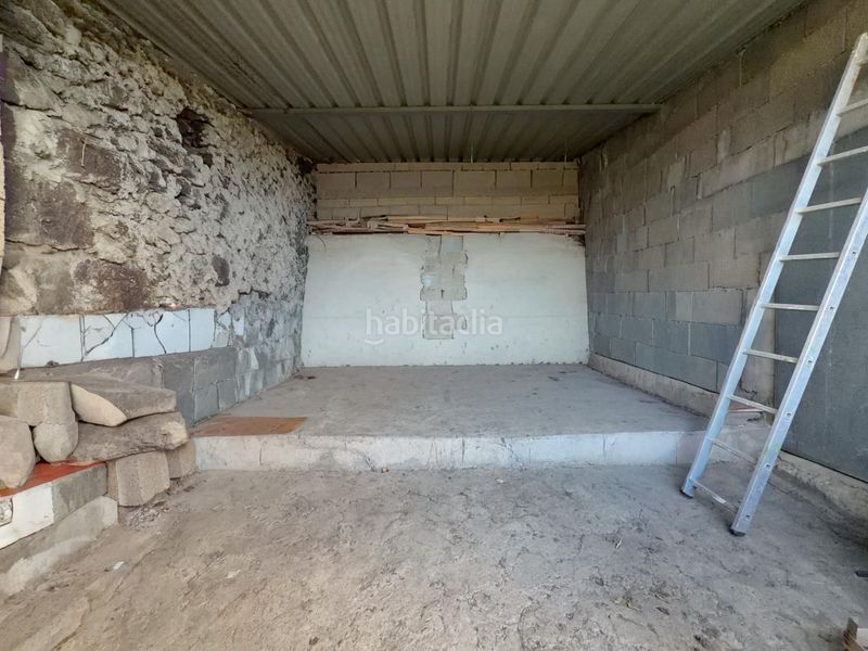 Foto 390790cb-692f-4c6d-ad01-3ea428f6cace. Masia amb aparcament a Frontera