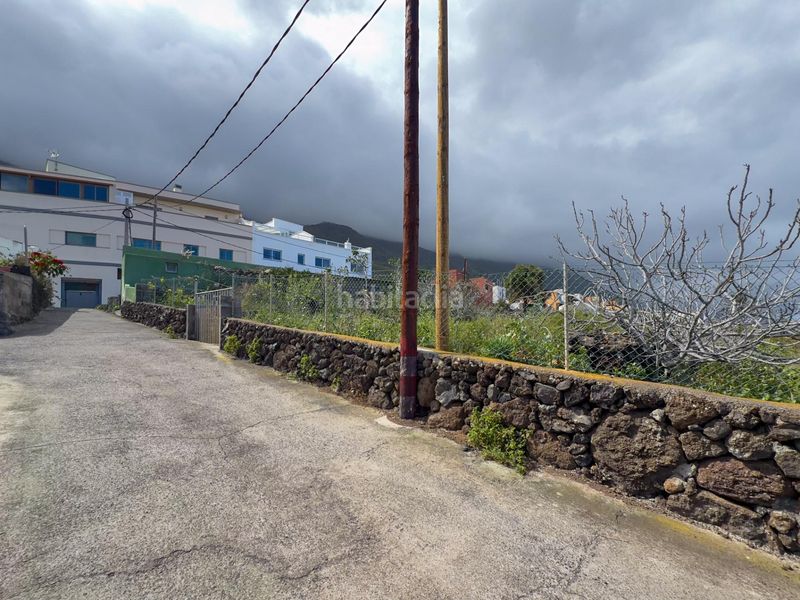 Foto 941d9747-8f24-4162-a391-6a9b952f206c. Masia amb aparcament a Frontera