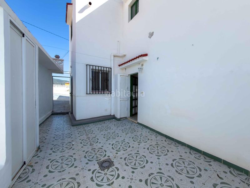 Foto 4efe0049-cce9-44c3-b7aa-534d2c245098. Planta baixa amb aparcament a Cuevecitas - Malpaís Candelaria