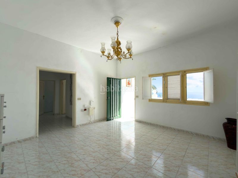 Foto 745cbea4-c89e-4ffb-bc99-1e5725f6fc7d. Planta baixa amb aparcament a Cuevecitas - Malpaís Candelaria