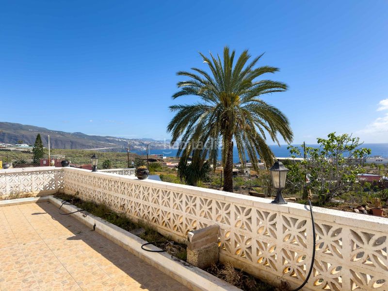 Foto ced104d9-a054-48a0-b5f1-d0100aa5b119. Planta baixa amb aparcament a Cuevecitas - Malpaís Candelaria