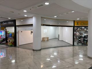 Lloguer Local Comercial a Rambla de los menceyes 14. Alquiler de local comercial  en c.c.  punta larga  candelaria