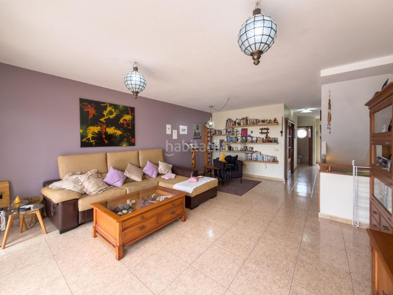 Foto f59d25f2-ff1a-427c-9961-4281a3b704fc. Casa adossada amb aparcament a Cuevecitas - Malpaís Candelaria