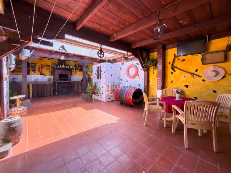 Foto 76614b6a-7130-4972-9ceb-8fd66a70a331. Casa adossada amb aparcament a Arico