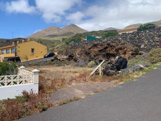 Terreny residencial  Calle el horno. Terreno urbano en la caleta, el hierro  con proyecto de 8 vivien