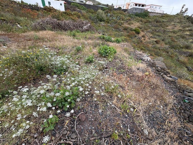 Foto 93068f8d-ad4f-4058-b2b3-20525f8aa447. Terreny residencial a Valverde