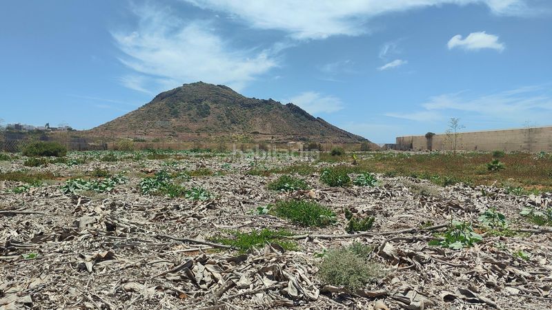 Foto 4a9252c9-dfbb-4a82-a31f-fd4c355f68c3. Finca rústica a Guaza Arona