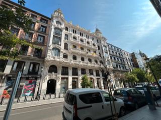 Pis a Calle mayor 16. Piso en sol