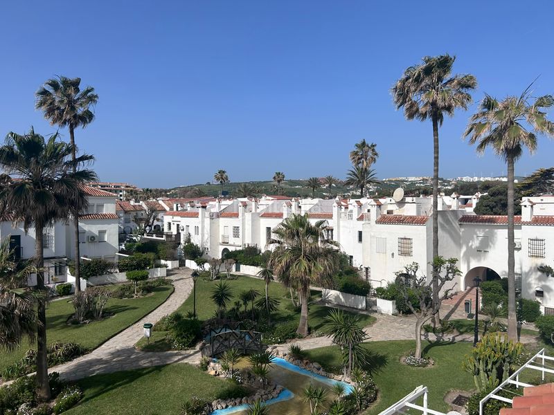 Foto 94648a5e-1624-4d7e-b0fa-91dbf4cb60da. Maison jumelée dans marina urbanization Casares 245 dans Casares