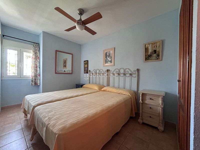 Foto f9e3568e-5ab7-42d7-8667-641711584571. Maison jumelée dans marina urbanization Casares 245 dans Casares