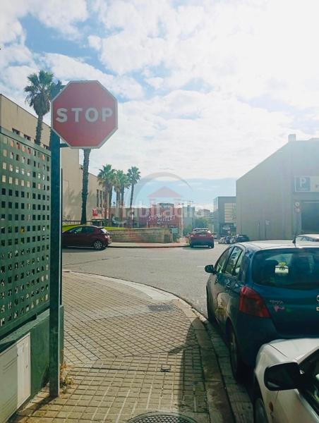 Foto 2167a3c1-5d69-4e2e-a7a0-bd2a823efb0c. Affitto capannone industriale in Montigalà Badalona