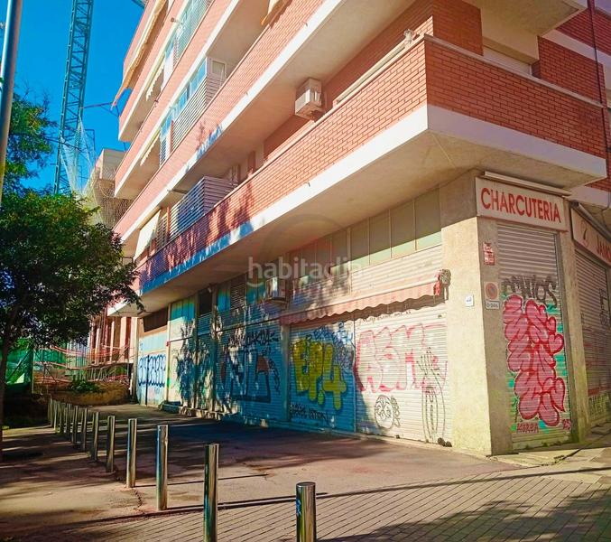 Foto 2c0deb5c-aea6-4412-ab30-e77bf47f56a9. Lloguer local comercial a Porta Barcelona