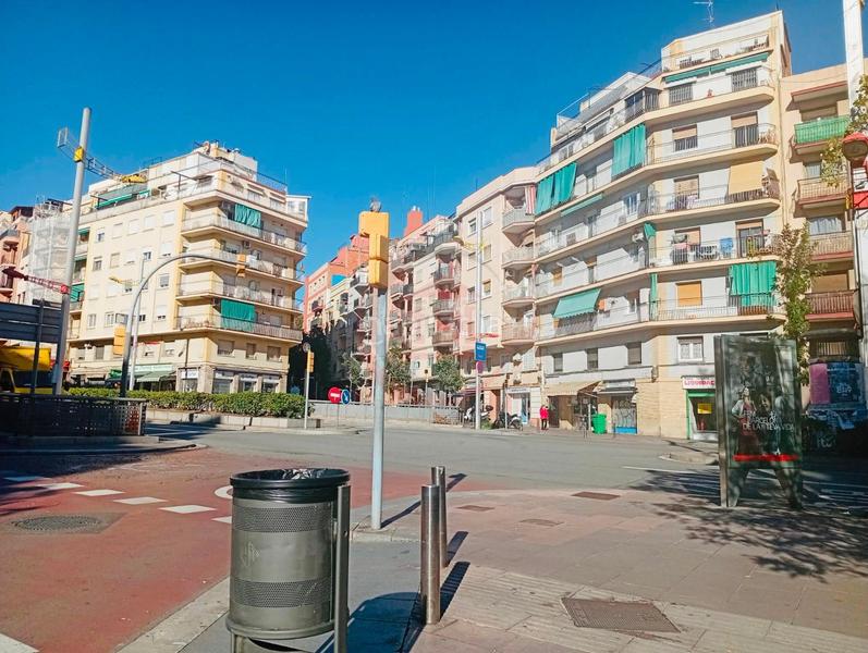 Foto 46edbb84-baed-4f45-828e-d04710a3761a. Lloguer local comercial a Porta Barcelona