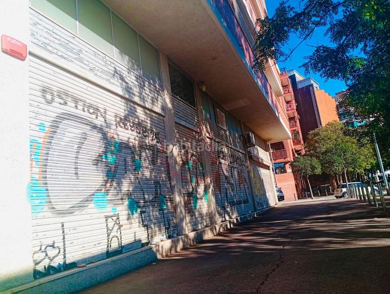 Foto 8dbc9675-0a1d-4c68-8832-9d63594cec14. Lloguer local comercial a Porta Barcelona