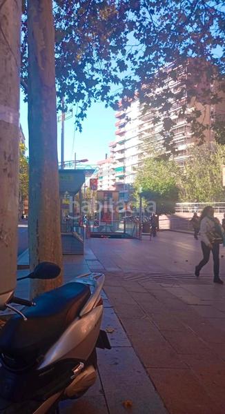 Foto a90e31ef-1177-45de-a356-911a19095834. Lloguer local comercial a Porta Barcelona