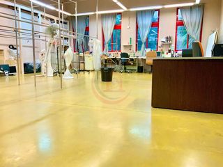 Lloguer Nau industrial  Holanda. Local nave industrial muy buena ubicación en montigala!!!