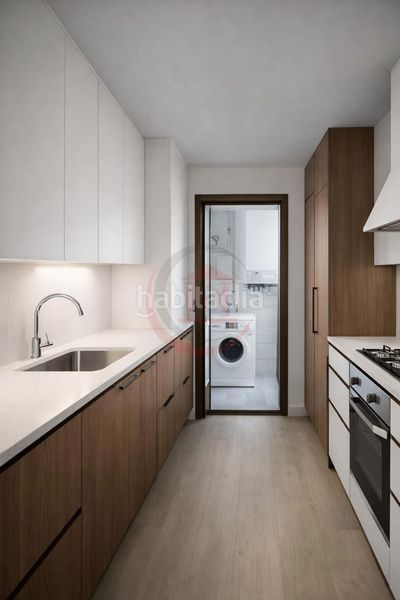 Foto b4d09f40-88c1-4134-bd53-a11c697c4630. Àtic a Baix Guinardó Barcelona