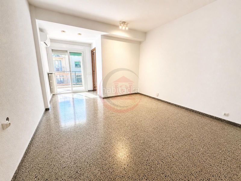 Foto f1e8f821-617e-41e6-90a2-7556c743931b. Pis amb calefacció a Dreta de l´Eixample Barcelona