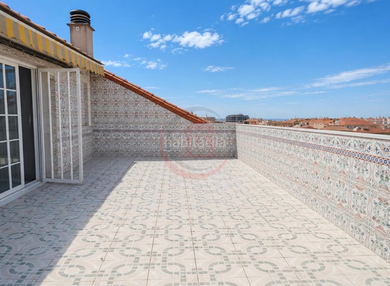 Foto 6d0e20c5-8537-4a62-ad71-2431ad67f426. Casa adossada amb aparcament a Torre-roja-Campreciós Viladecans