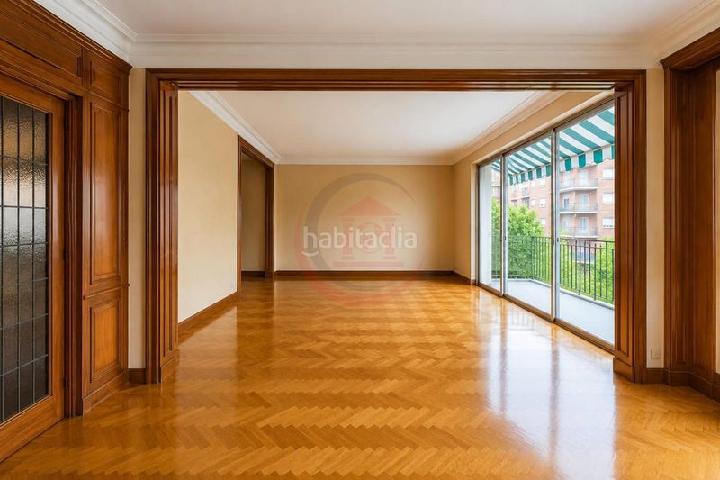 Foto dbfc1f73-38b7-40f4-b5c6-0c97fe02b309. Pis amb calefacció aparcament a Putget - Farró Barcelona