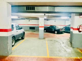 Aparcament cotxe  Havana. Dos plazas de parking para coche junto al paseo de la salud y ca