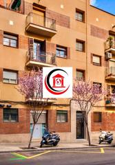 Edificio  Hospitalet de llobregat. Edificio en venta gran oportunidad de inversion  con buena renta
