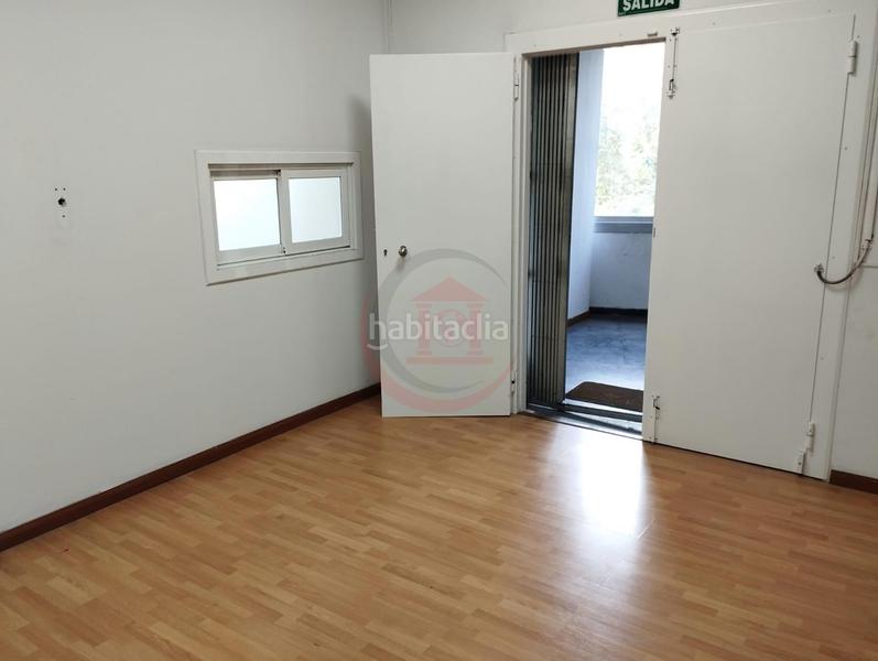 Foto cd74a983-343f-4dae-836d-e03a95d3f71f. Bâtiment à usage industriel avec chauffage dans Bon Pastor Barcelona