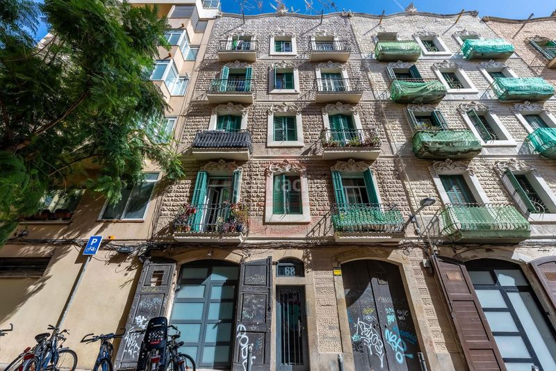 Foto dfbd854e-e85d-4a9f-9878-6a36ca737f62. Pis amb calefacció a Vila de Gràcia Barcelona