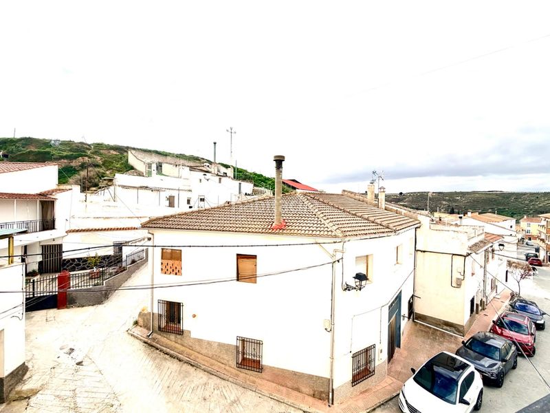 Foto 948d426a-9969-4c51-9312-5db506b05e1f. Casa amb calefacció aparcament a Cúllar