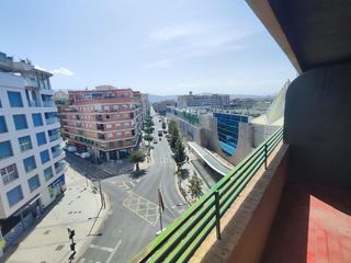 Lloguer Pis a Arabial 99. Amplio piso de 1 dormitorio con terraza junto a hipercor  arabia