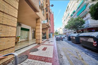 Local Comercial a Calle Agustina de Aragón