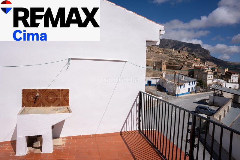 Foto c850e9c7-1b46-4376-baf3-824a791271b6. Casa a carretera freila 54 a Zújar