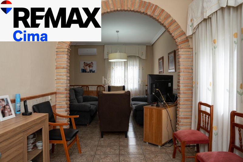 Foto ff5c7d21-bb36-402f-aa88-29cc96e0d258. Casa a carretera freila 54 a Zújar