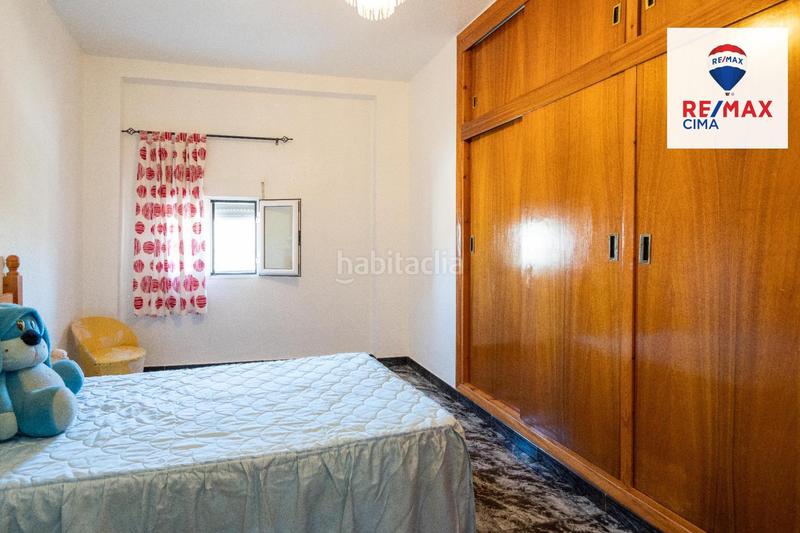 Foto 16bccfc3-98d0-440f-91c8-027f855cd428. Casa adossada a Zújar