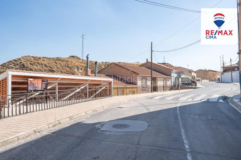 Foto 5fd37f0e-5366-418a-bf53-e3f38ecf2a7e. Casa adossada a Zújar