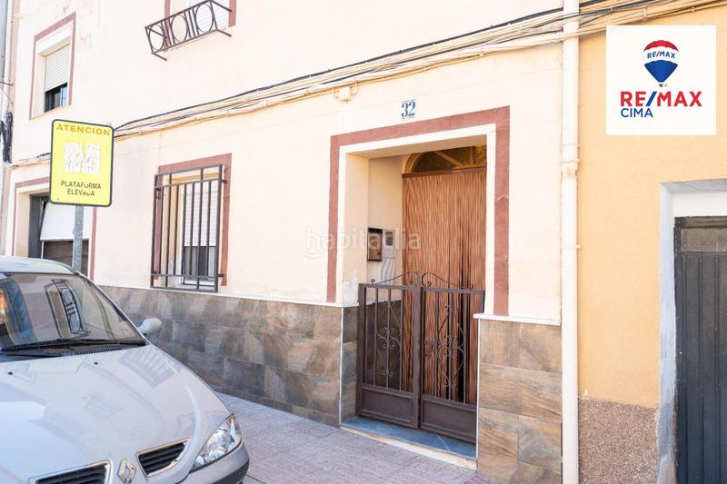 Foto 7ce976c5-d25b-41d8-83d8-4c9616ffcb7a. Casa adossada a Zújar