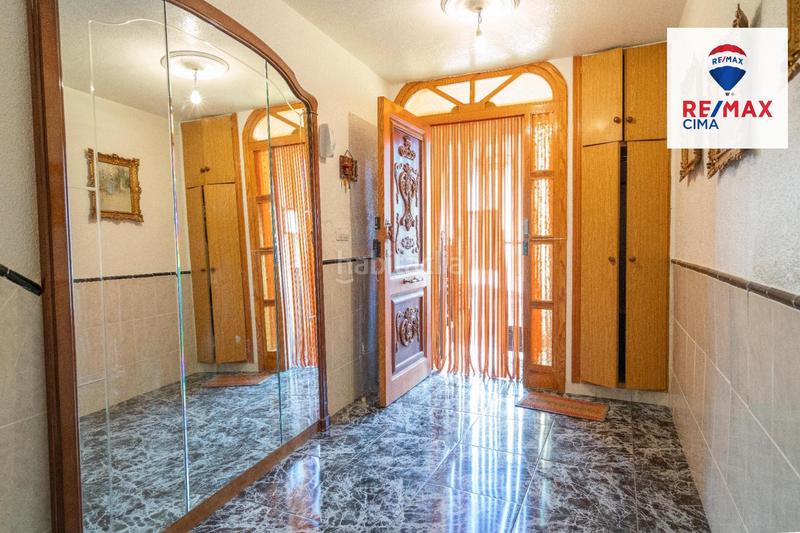 Foto d7d9f106-c2dc-453d-867e-4819e79ee769. Casa adossada a Zújar