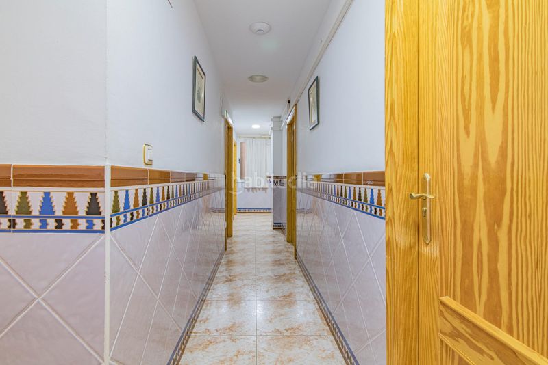 Foto bb5cf9f3-f432-41df-ab07-f7c5fa2e0c24. Edificio en calle san antonio (bañ) 10 oportunidad única! venta de hostal rural en Cortes y Graena