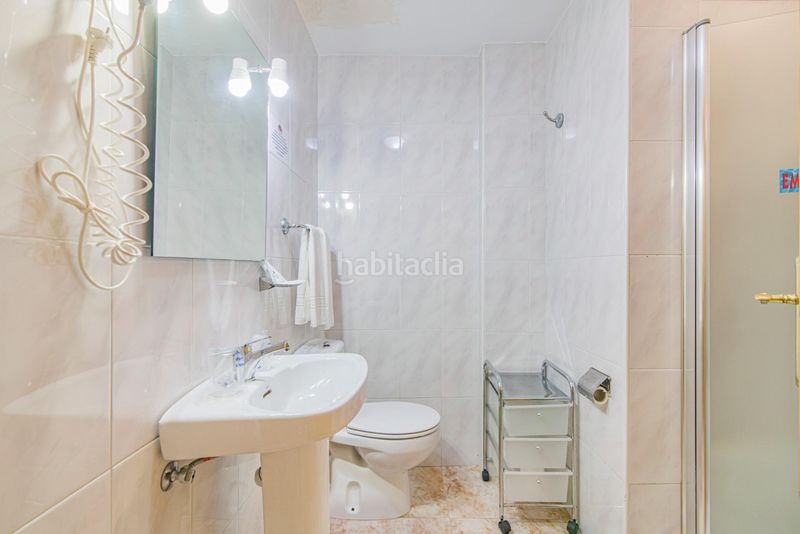 Foto e6c5a805-76a5-466c-aeb4-a75e06de3c5c. Edificio en calle san antonio (bañ) 10 oportunidad única! venta de hostal rural en Cortes y Graena