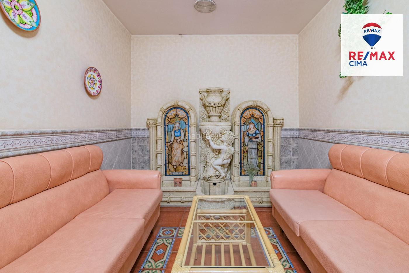 Oportunidad nica! Venta de Hostal Rural en la Cara Norte de Sie Cortes y Graena