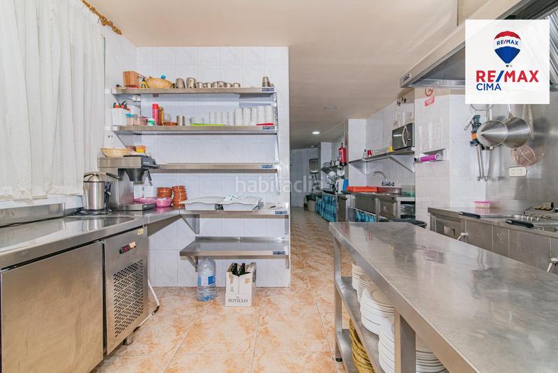 Foto 1073c61d-ce53-409f-bced-5113a84f539f. Edificio en calle san antonio (bañ) 10 oportunidad única! venta de hostal rural en la cara norte de sierra nevada en Cortes y Graena