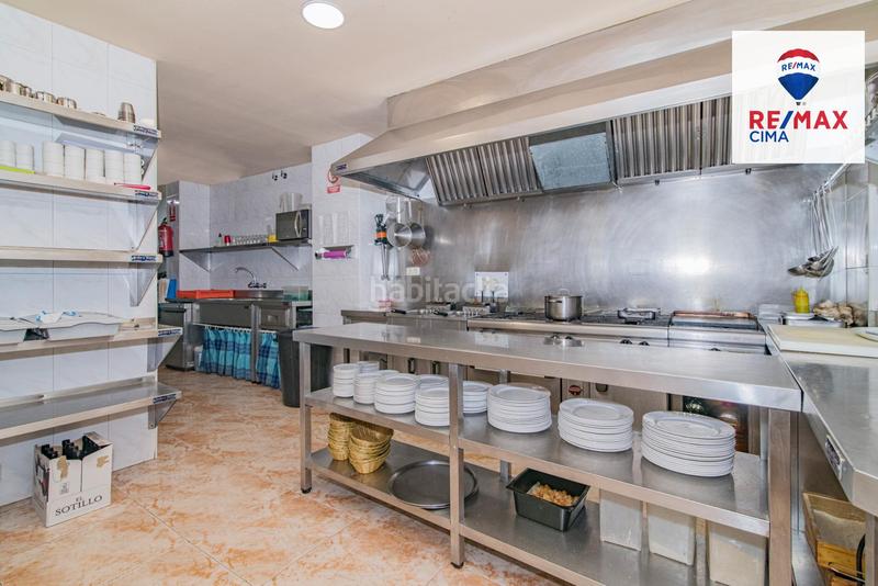 Foto 310616e9-6437-4779-8982-99381410da8e. Edificio en calle san antonio (bañ) 10 oportunidad única! venta de hostal rural en la cara norte de sierra nevada en Cortes y Graena