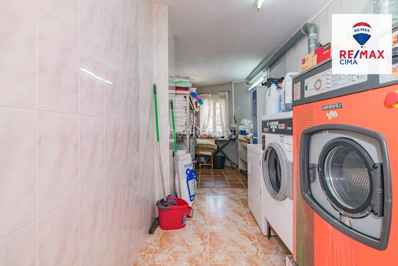 Foto a7fe1d9c-8d51-477c-9562-b8e490d338a7. Edificio en calle san antonio (bañ) 10 oportunidad única! venta de hostal rural en la cara norte de sierra nevada en Cortes y Graena